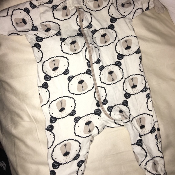Newborn onesies - Picture 3 of 3